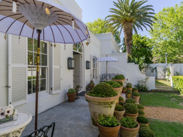 081 Palm House AS 2018