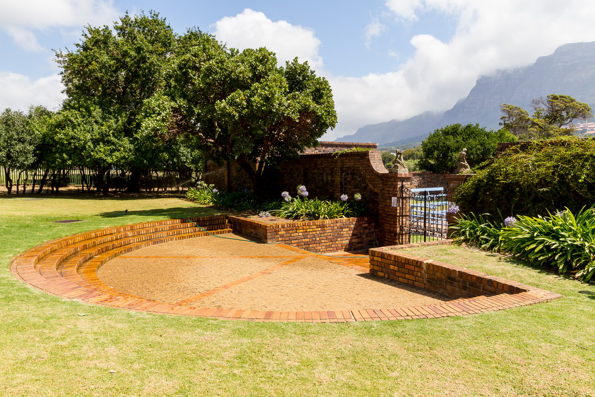 Rustenburg Girls High School