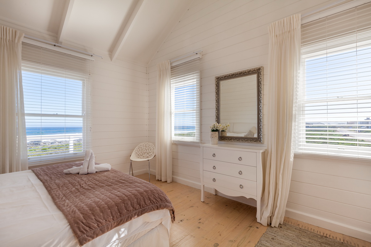 Pearl Bay