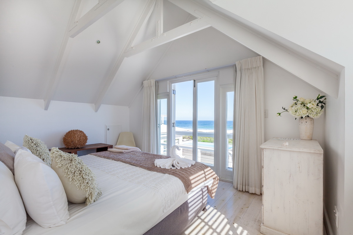 Pearl Bay