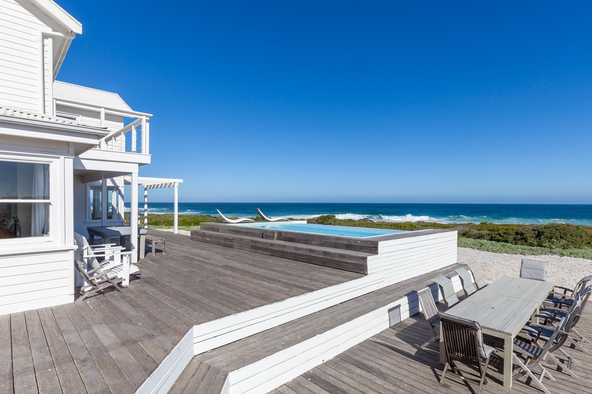 Pearl Bay