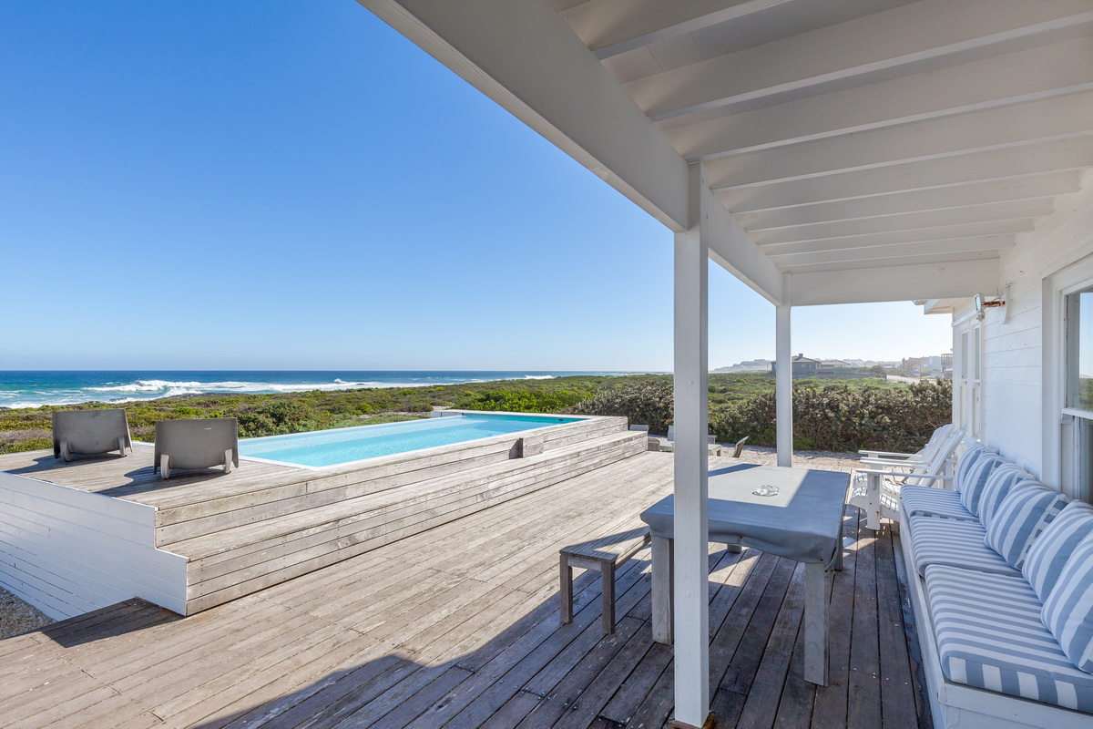 Pearl Bay