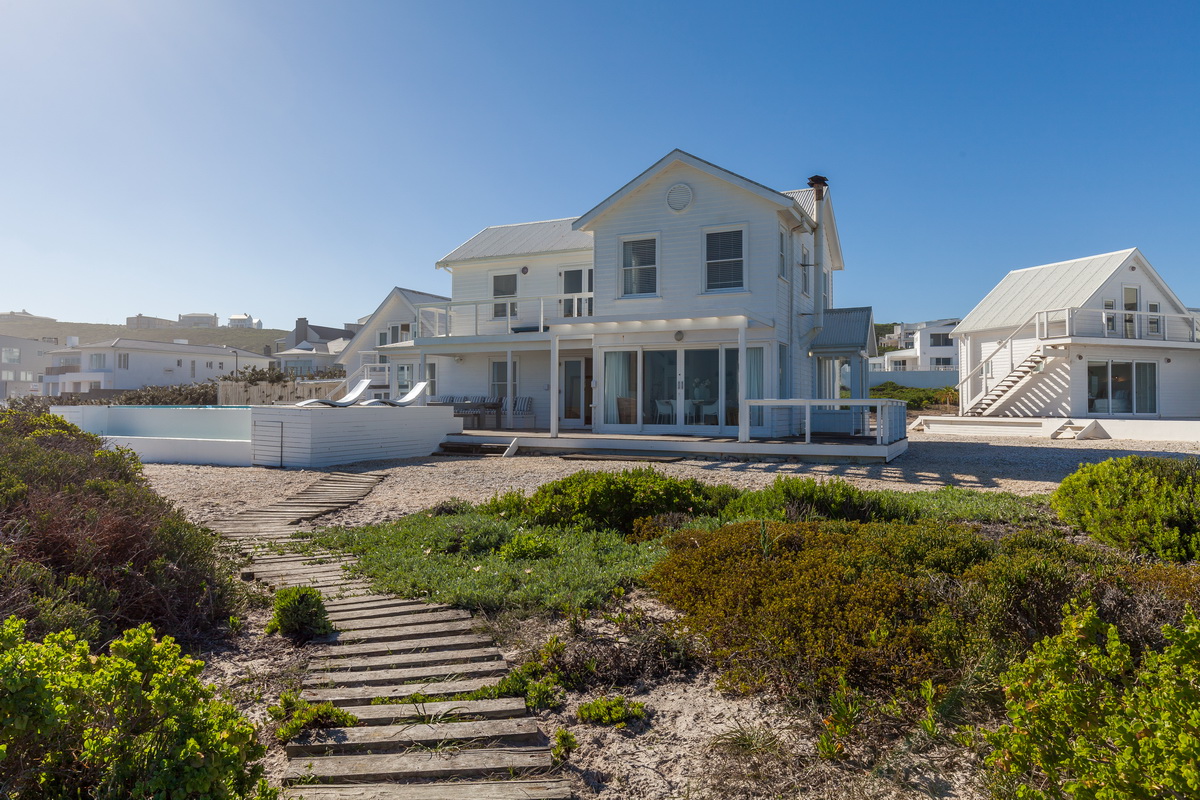 Pearl Bay