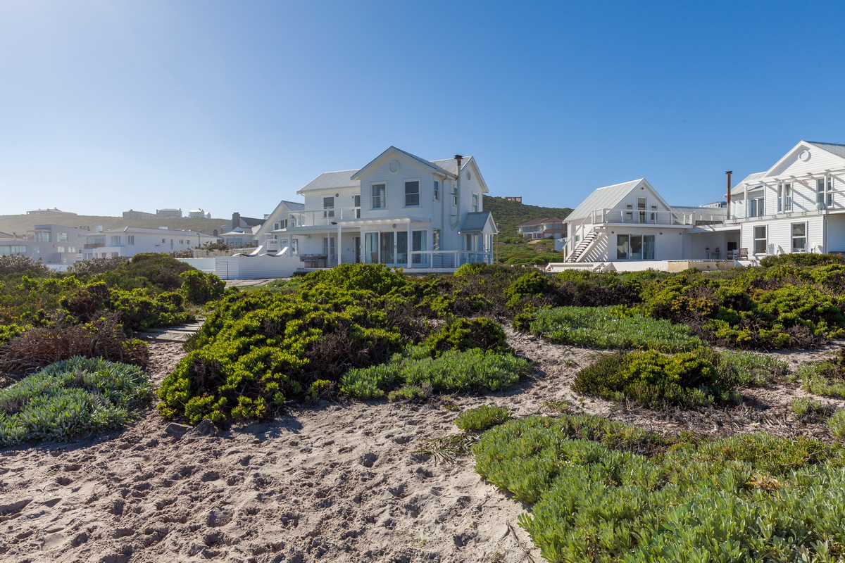 Pearl Bay