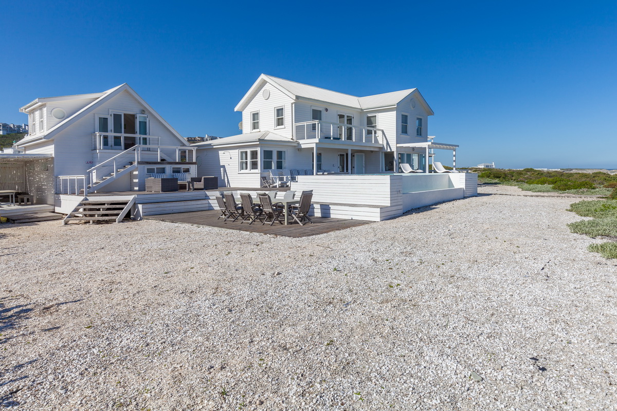 Pearl Bay