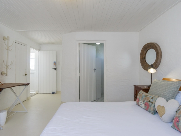 Rooisee Beach Cottage