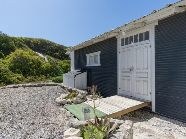 Rooisee Beach Cottage