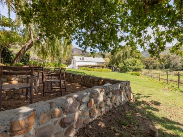 047 Country Living AS 2024
