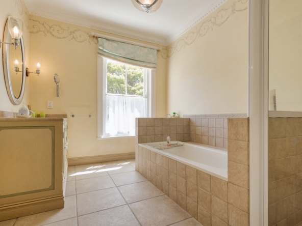 Longvale Manor AS 2023_ 098