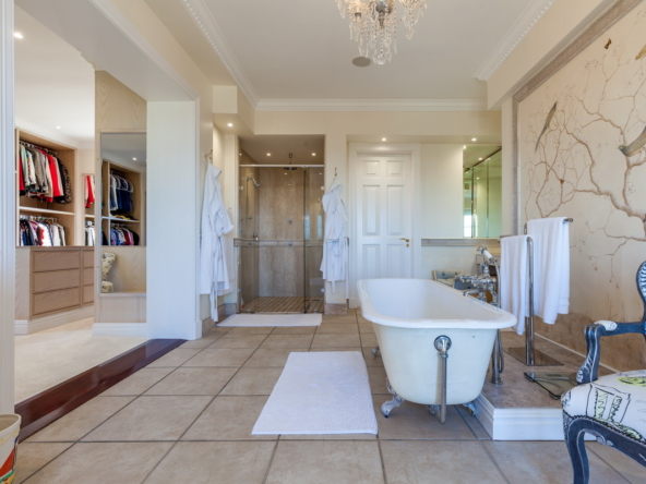 Longvale Manor AS 2023_ 121