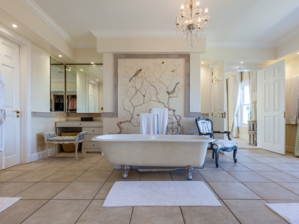 Longvale Manor AS 2023_ 122