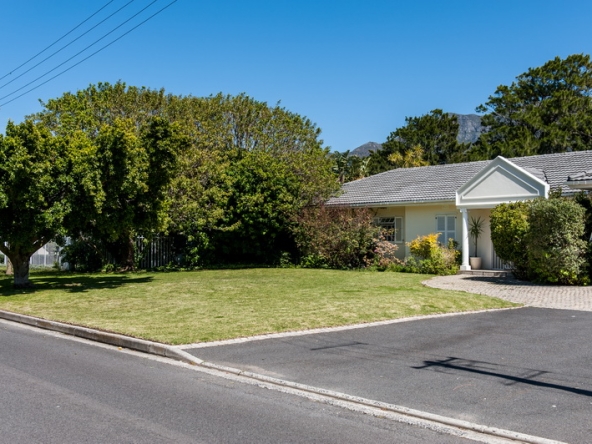 002 5 Rodgers Avenue AS 2013