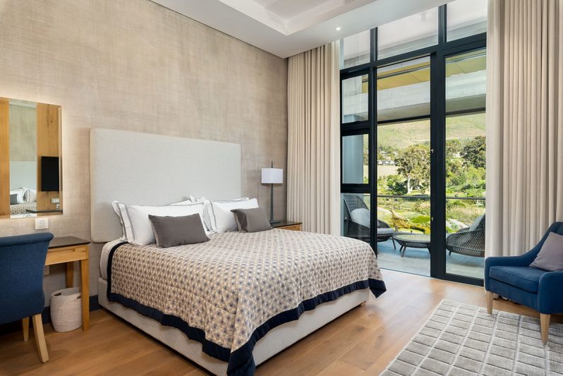 Tokai Accommodation - Norval Apartment