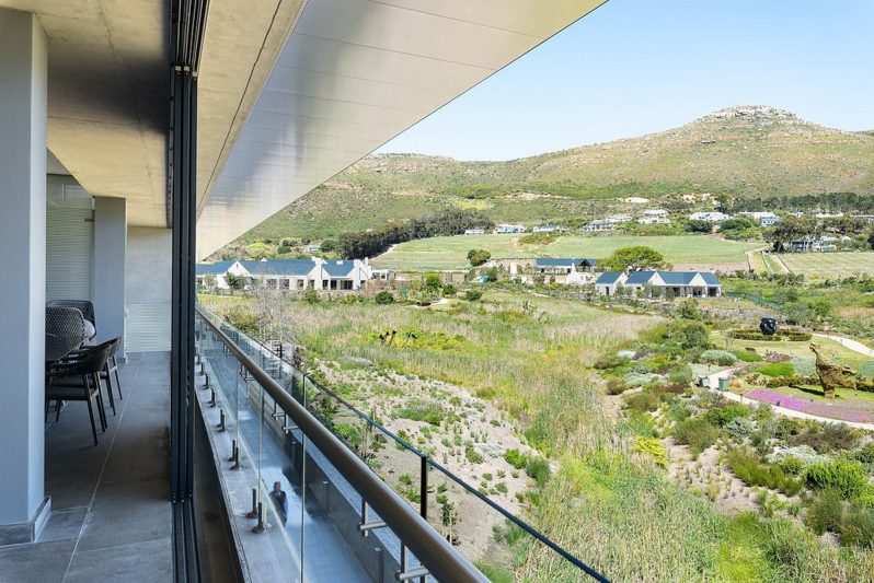 Tokai Accommodation - Norval Apartment