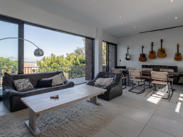008 Kloof AS 2023