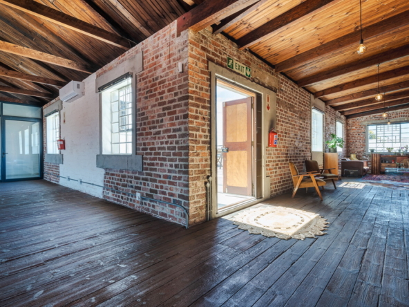 Six Love AS 2023- 12