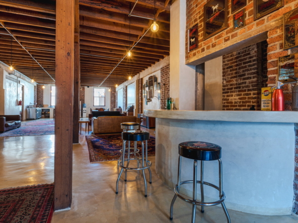 Six Love AS 2023- 39