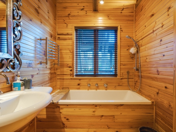 Whispering Pines AS- 016