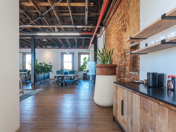 Queens Whiskey Lounge AS 2024- 004