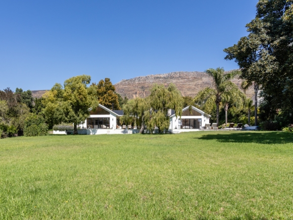 073 Cathedral Farmhouse AS 2026