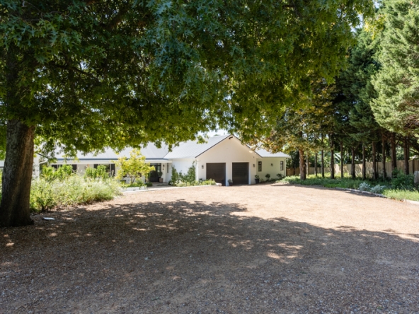 078 Cathedral Farmhouse AS 2026