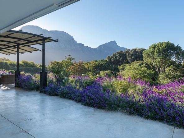 003-2025 AS Jacaranda House