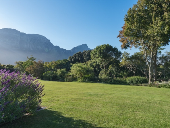 007-2025 AS Jacaranda House
