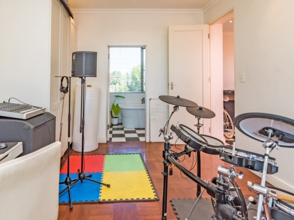 Shiny Dancer AS 2025- 023