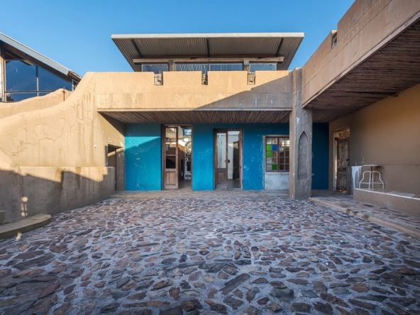 022 44 Skirts Studio AS 2025
