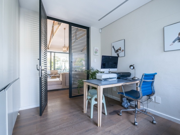 023 Sliding Doors AS 2025