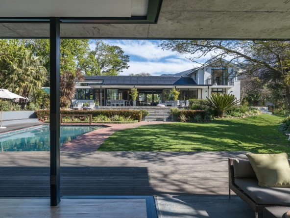068 Sliding Doors AS 2025