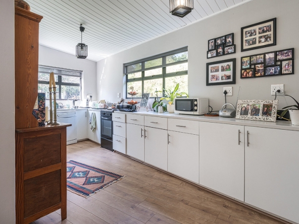 Bentwood AS 2025- 083