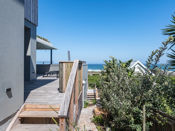 Sea and Summit AS 2025- 009