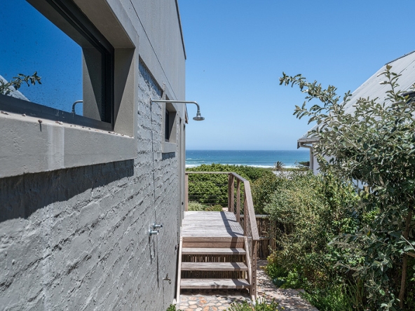 Sea and Summit AS 2025- 017