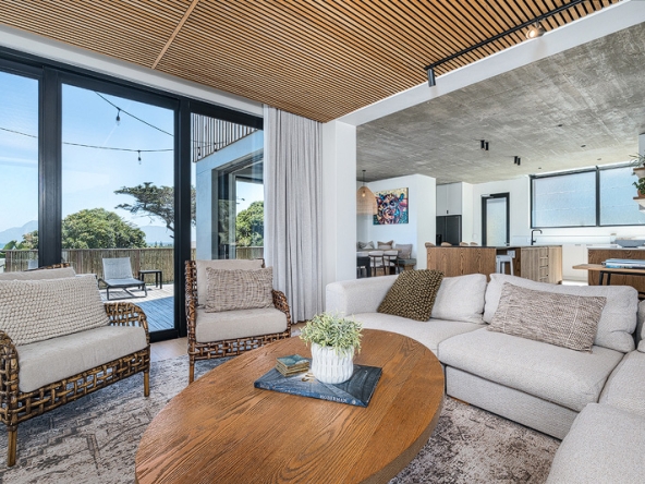 Sea and Summit AS 2025- 028