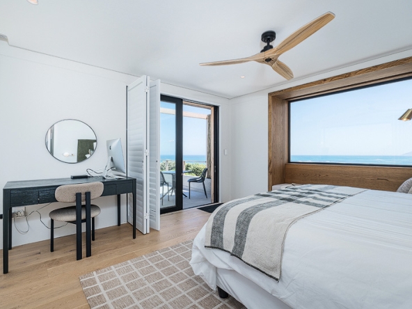 Sea and Summit AS 2025- 049