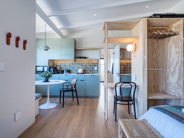 Sea and Summit AS 2025- 052