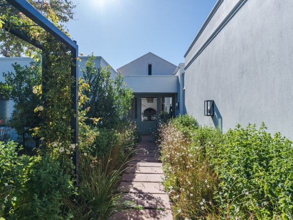 035 Balmoral Cottage AS 2024