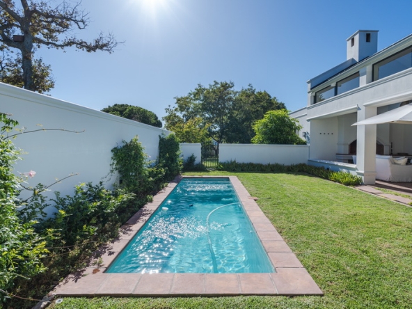 037 Balmoral Cottage AS 2024