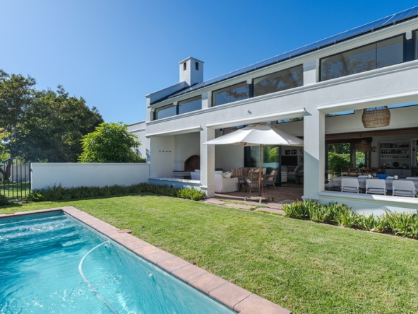 038 Balmoral Cottage AS 2024
