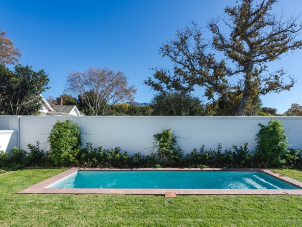 039 Balmoral Cottage AS 2024