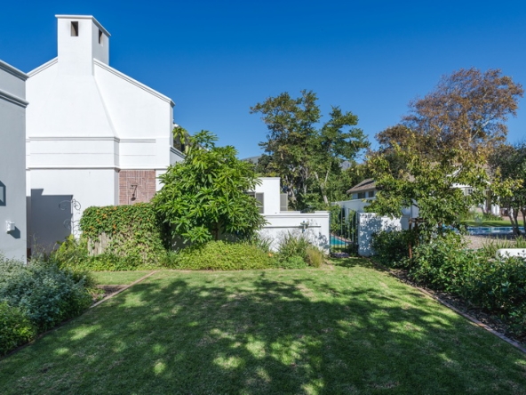 041 Balmoral Cottage AS 2024