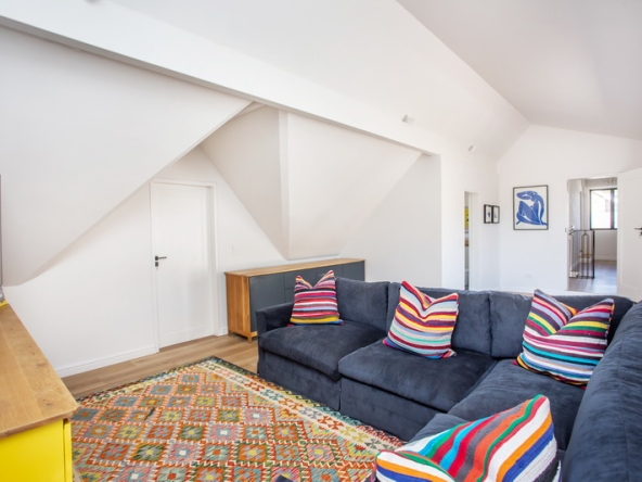 073 Colour Play AS 2026