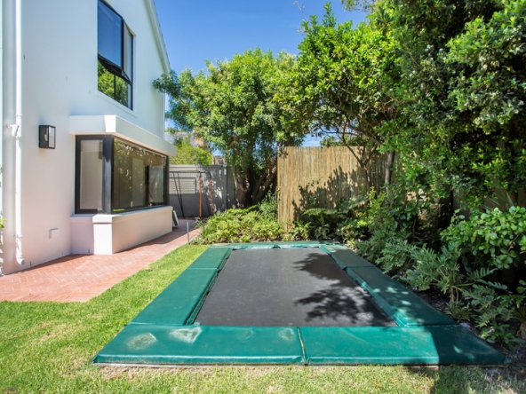 094 Colour Play AS 2026