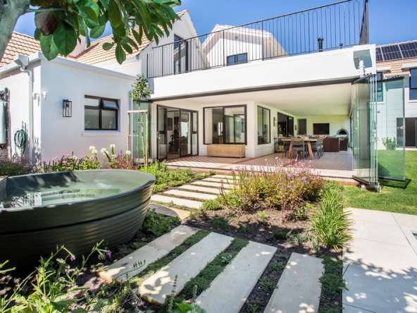 103 Colour Play AS 2026