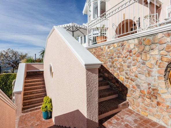 071 Hillside House AS 2026