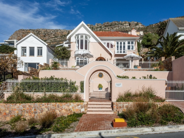 072 Hillside House AS 2026